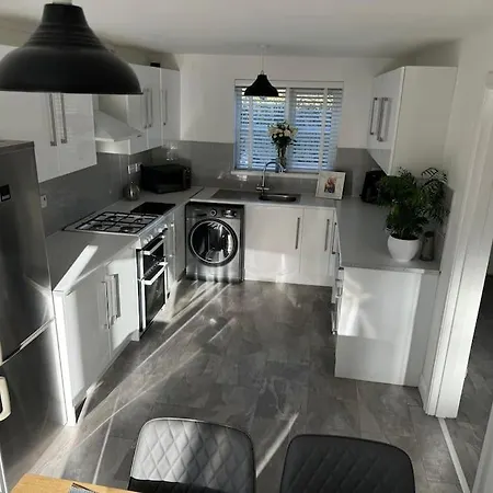 Fantastic Bright Spacious